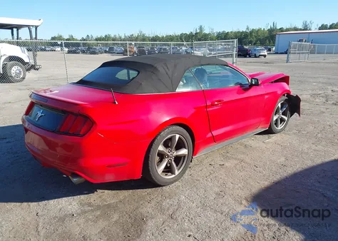 2015 Ford Mustang V6 z USA, uszkodzony, nr VIN 1FATP8EM7F5427177